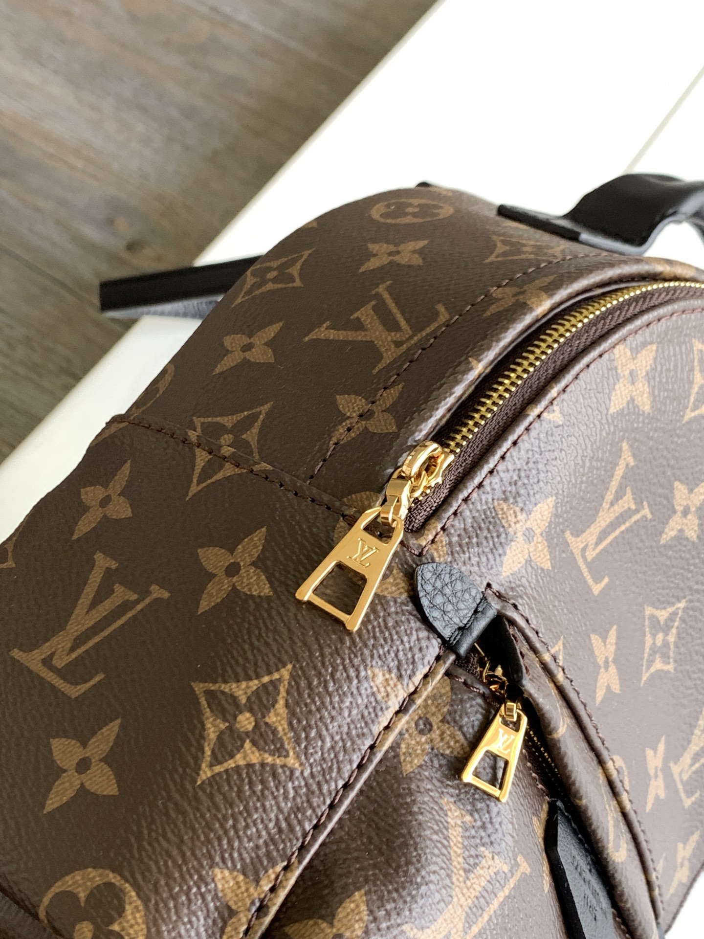 L*ouis V*uitton Bag Top Quality 15*22*9cm