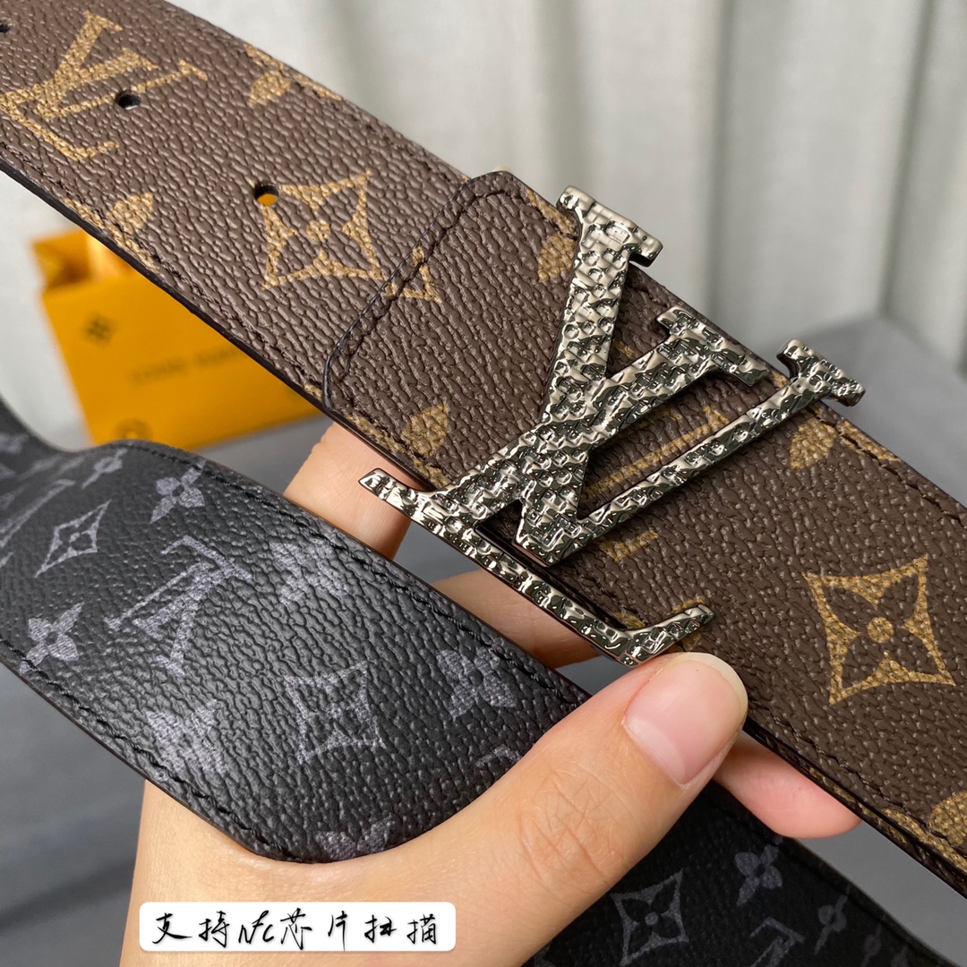 L*ouis V*uitton Belts Top Version