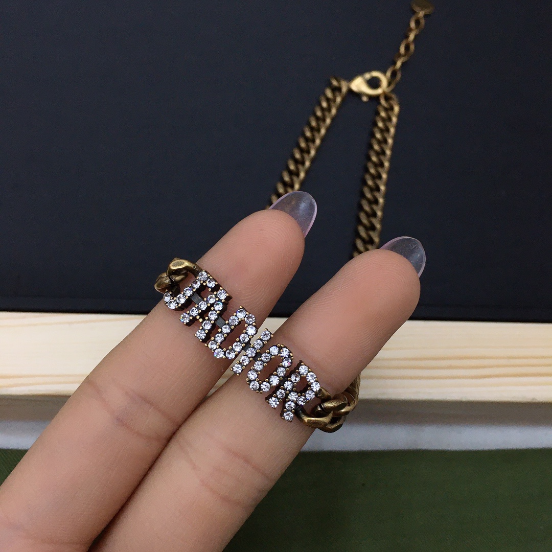 Necklace002