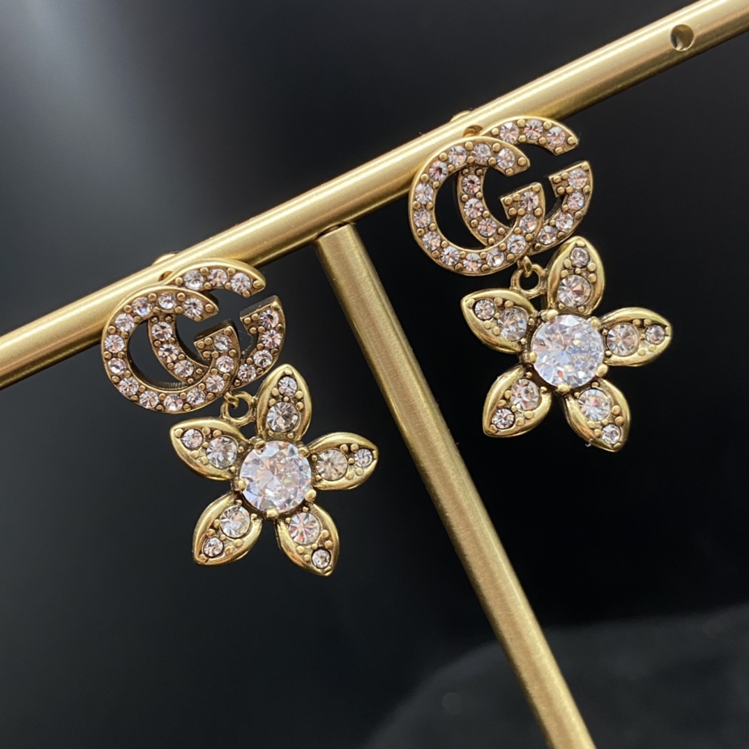 Earrings002