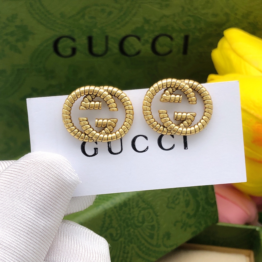 Earrings001