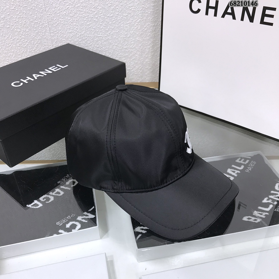 Top Hats 56CM