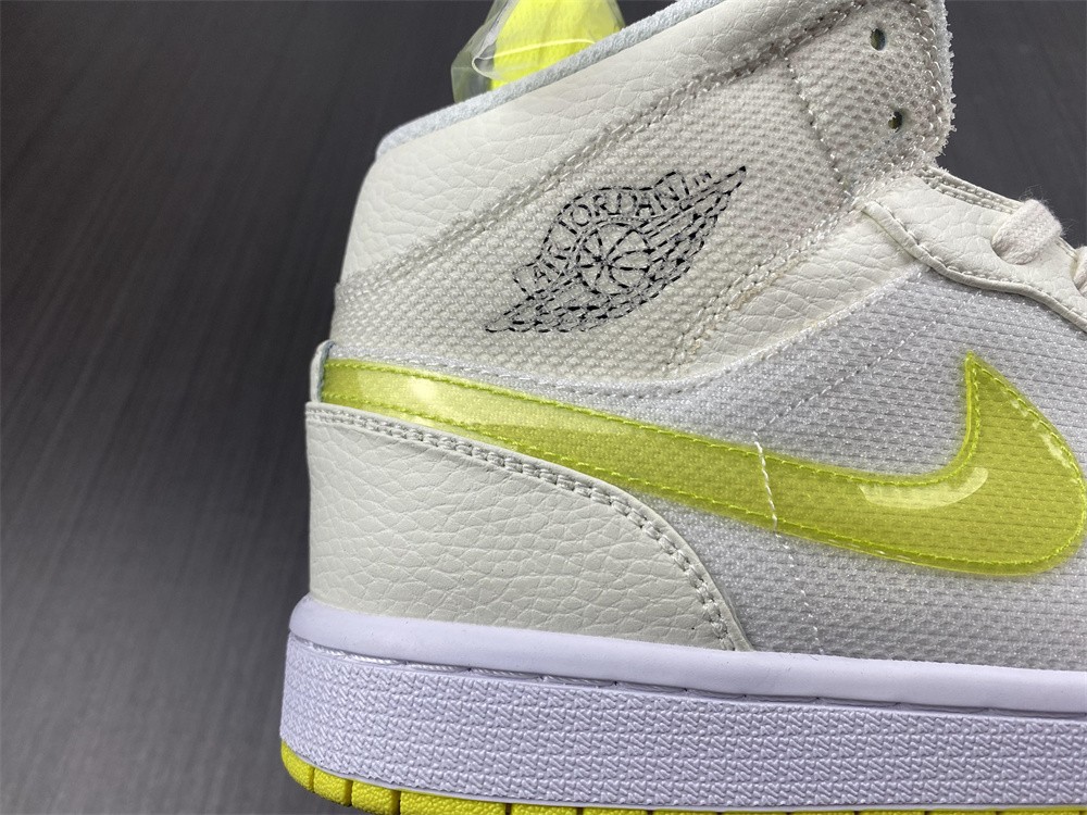 Air Jordan 1 Mid DB2822-107