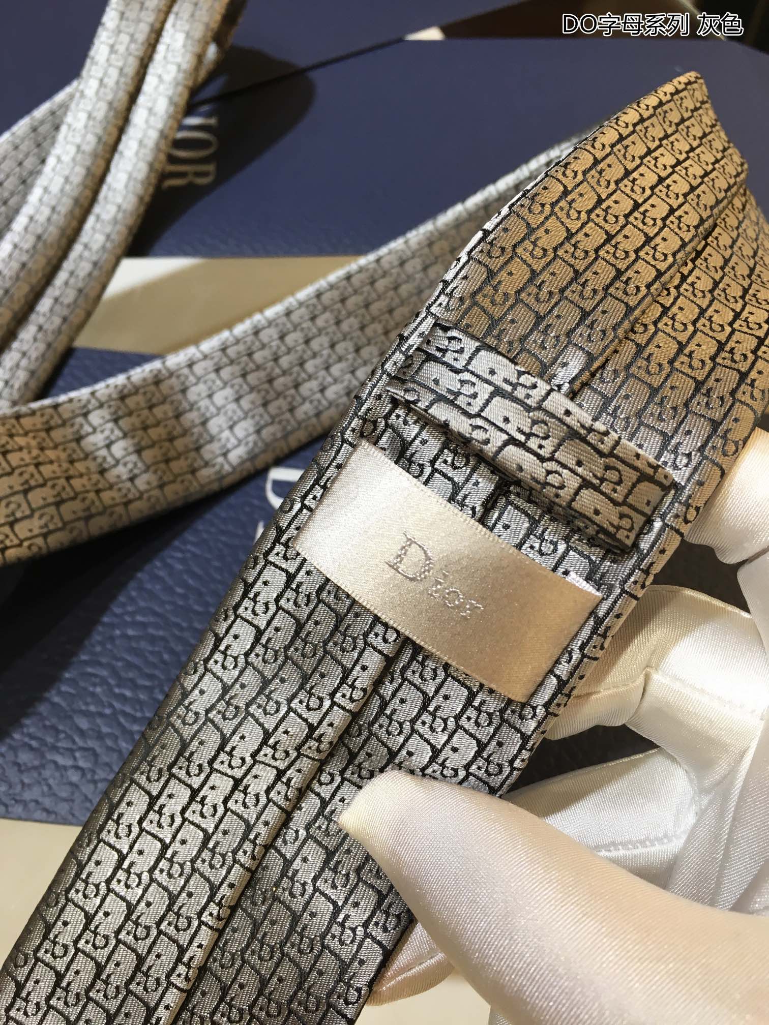 Necktie