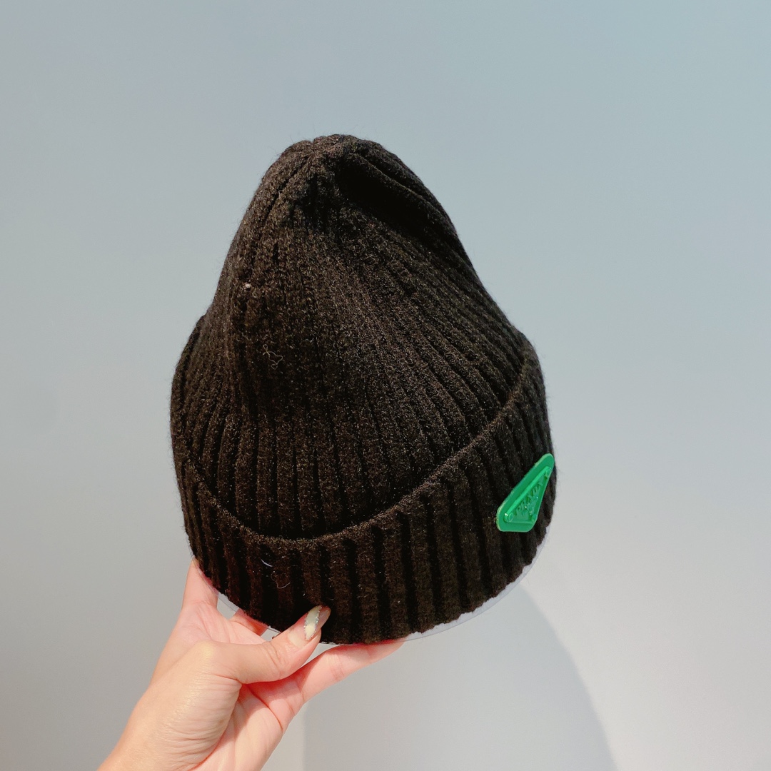 Top Hats 57cm