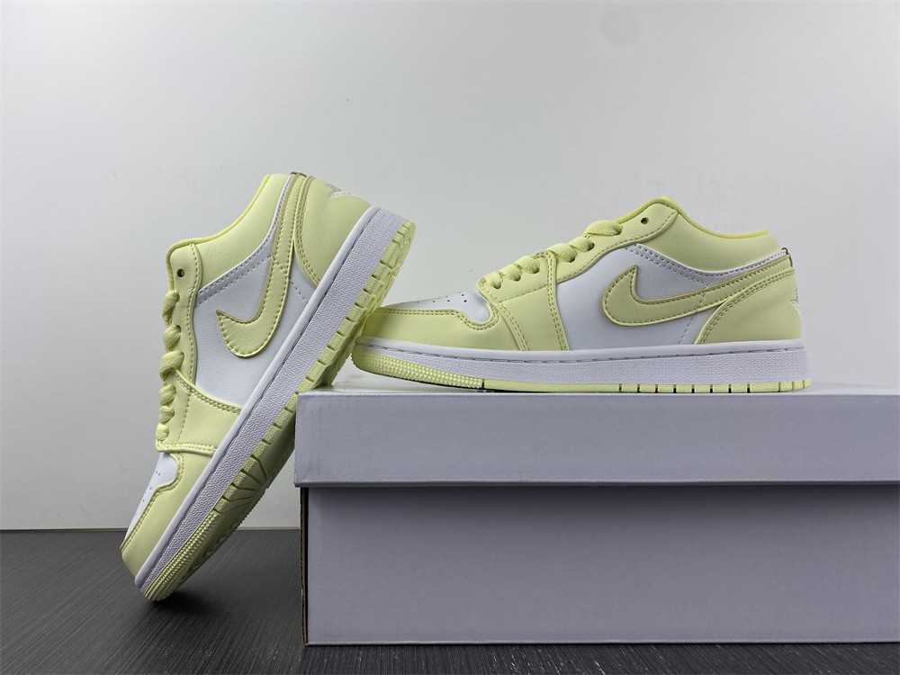 Air Jordan 1 Low