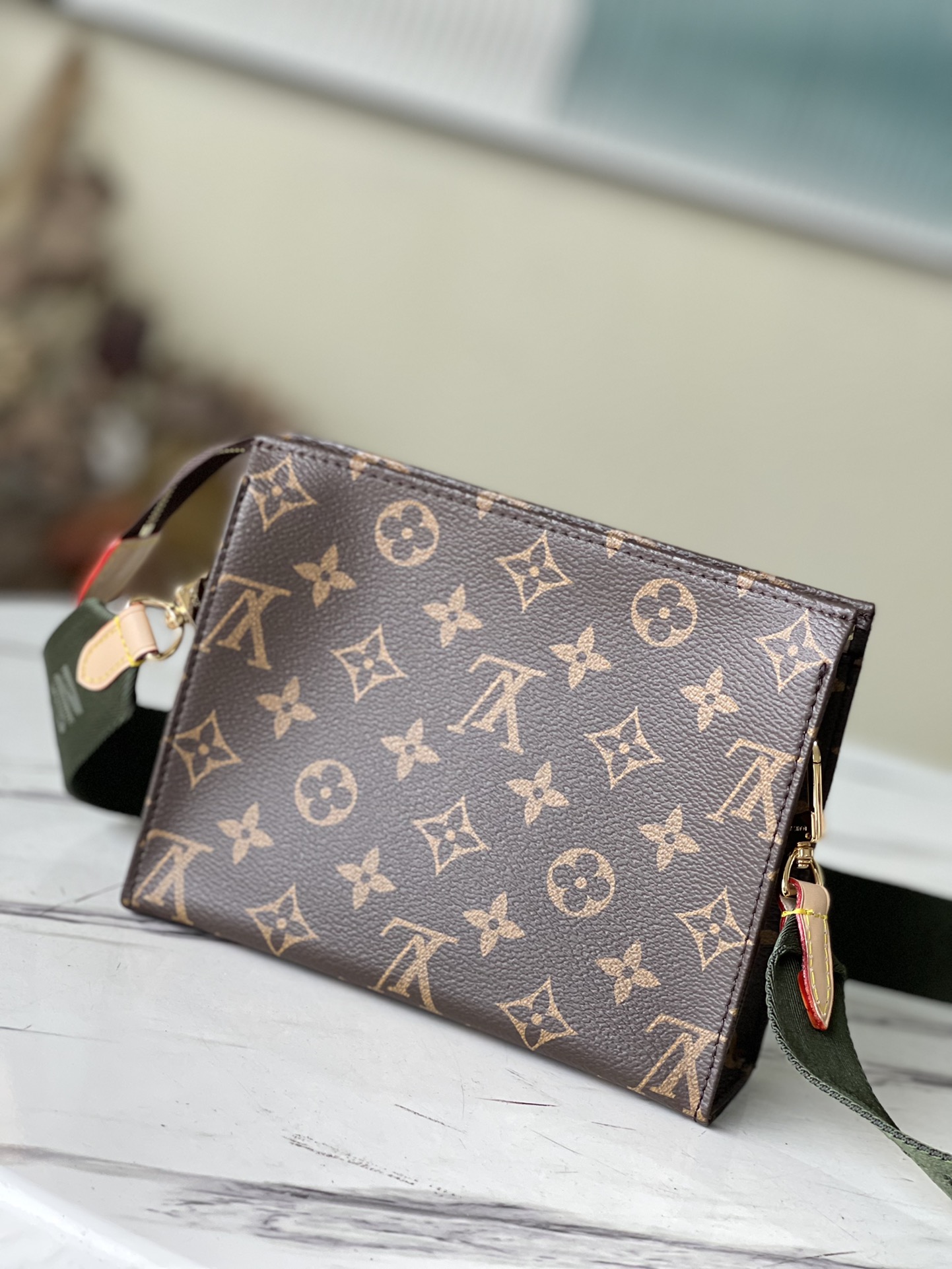 L*ouis V*uitton Bag Top Quality 19*15*6CM