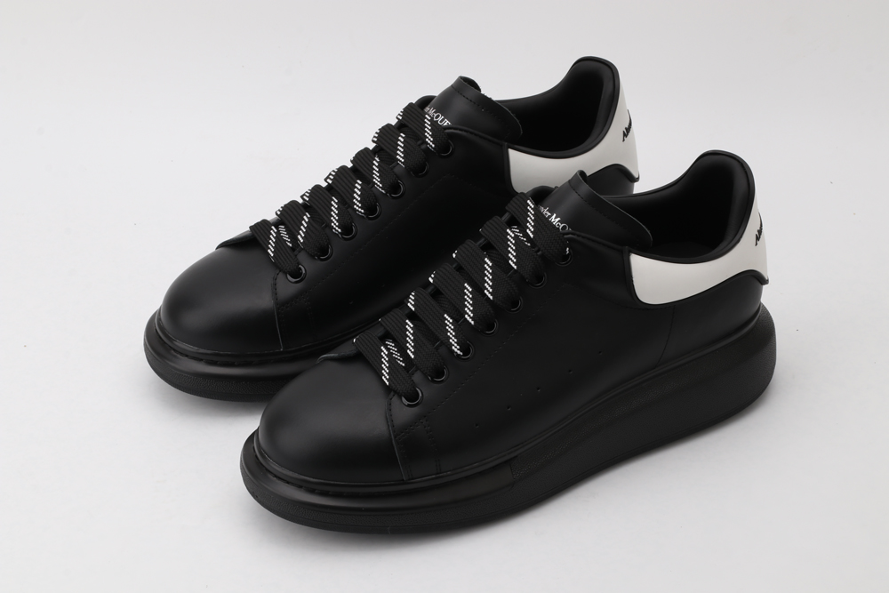 A*exander M*queen Sneaker