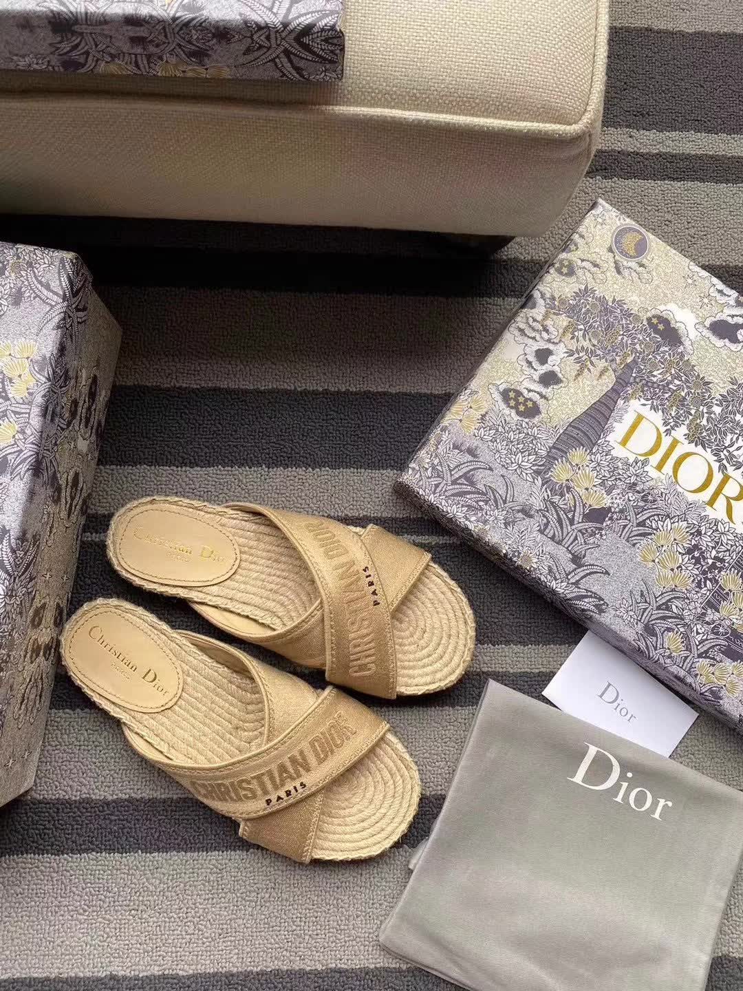 Women D*or Sandals