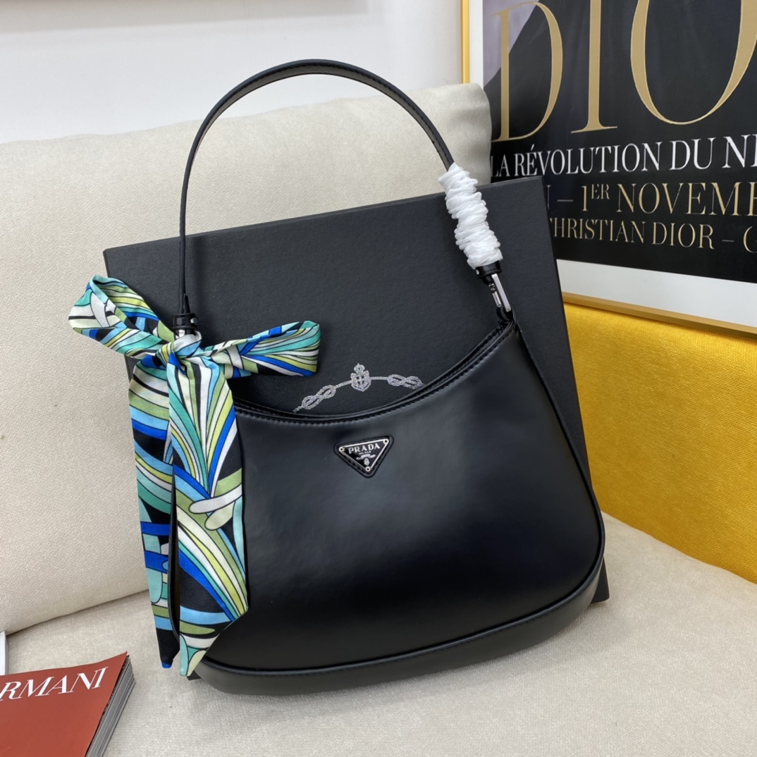 P*rada Top Bag 26cm