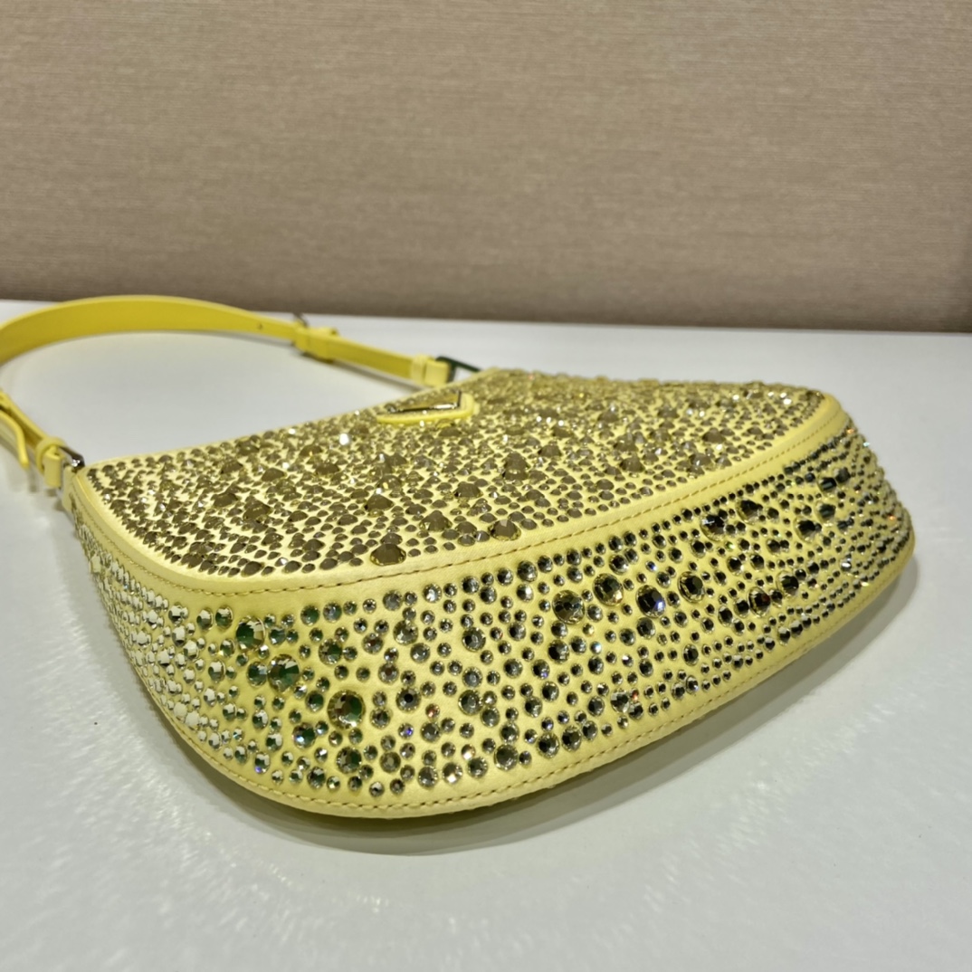 P*rada Bag Top Quality 22*18.5*4.5CM