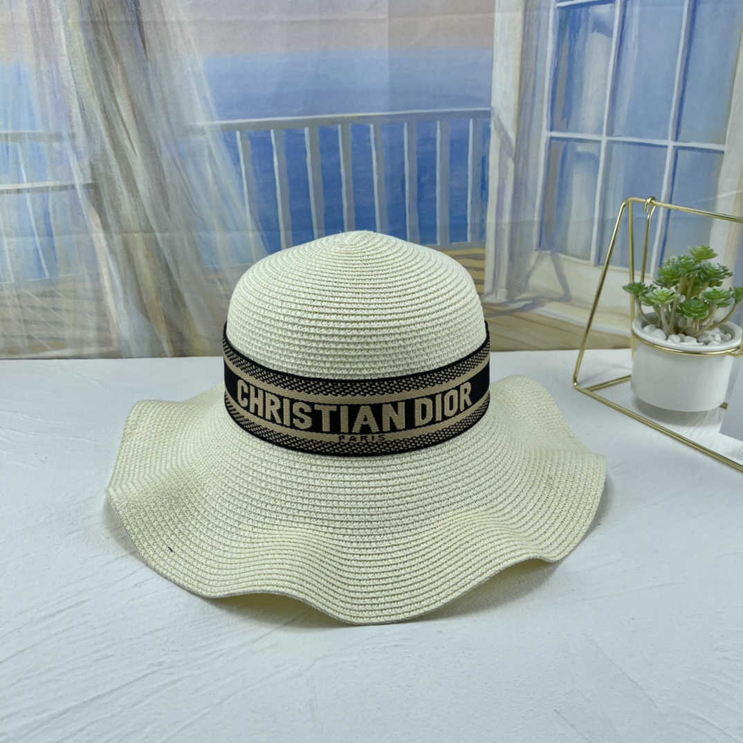 Top Hats 57cm