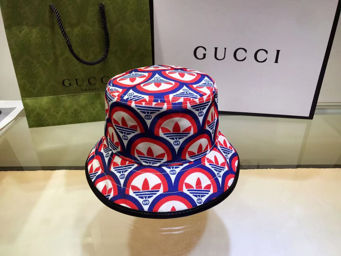 Top Hat
