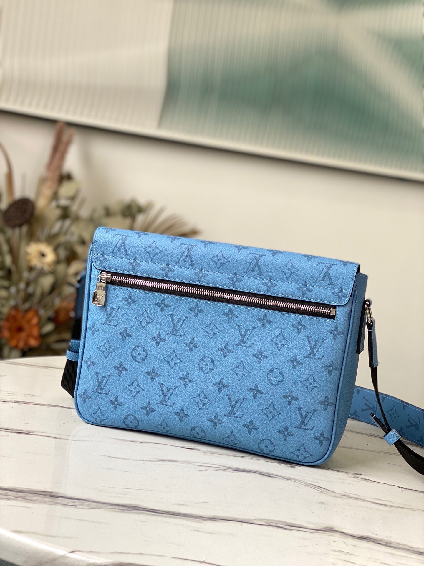 L*ouis V*uitton Top Bag 29 x 23 x 11.5 cm