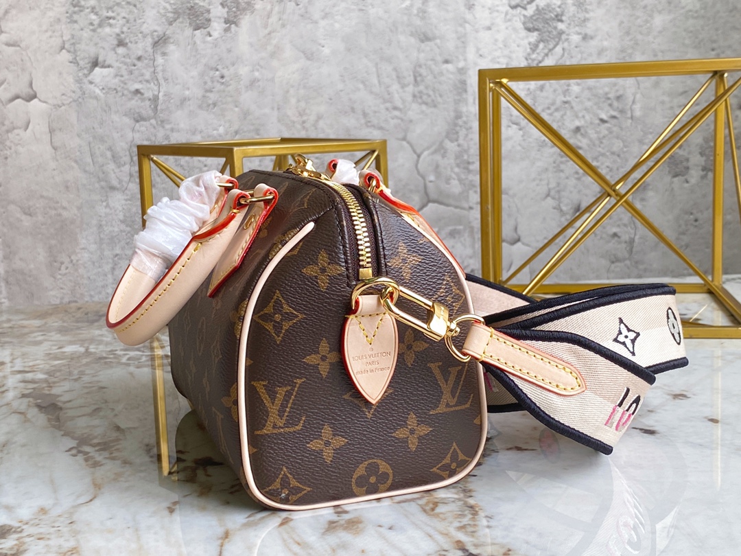 L*ouis V*uitton Bag Top Quality 20.5*13.5*12CM