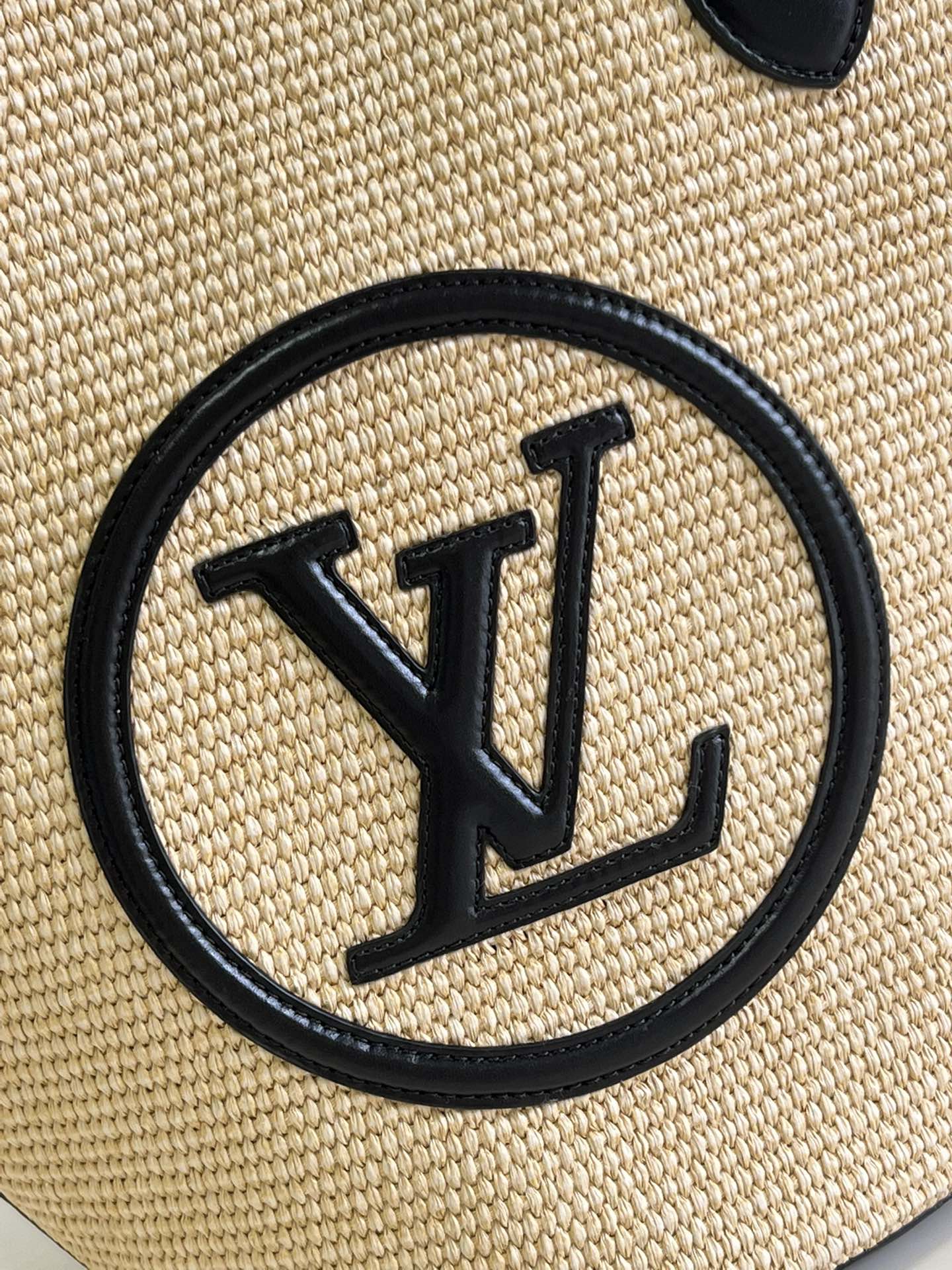 L*ouis V*uitton Bag Top Quality 22.4*13.4*7.1CM