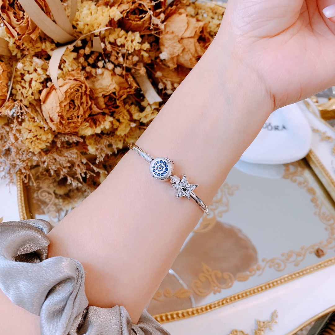 Bracelet013