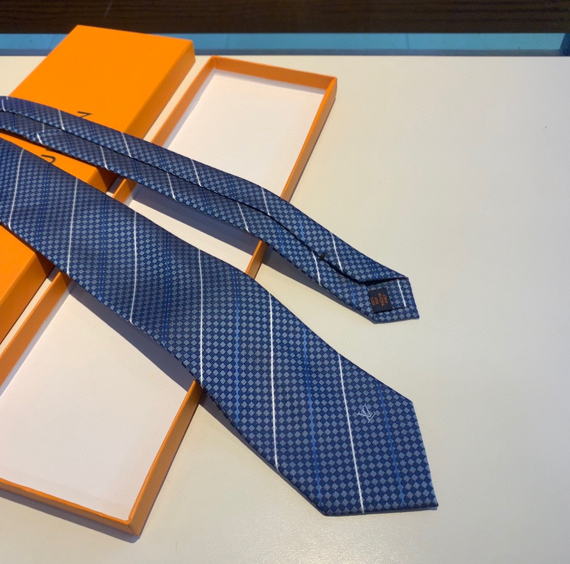 Necktie