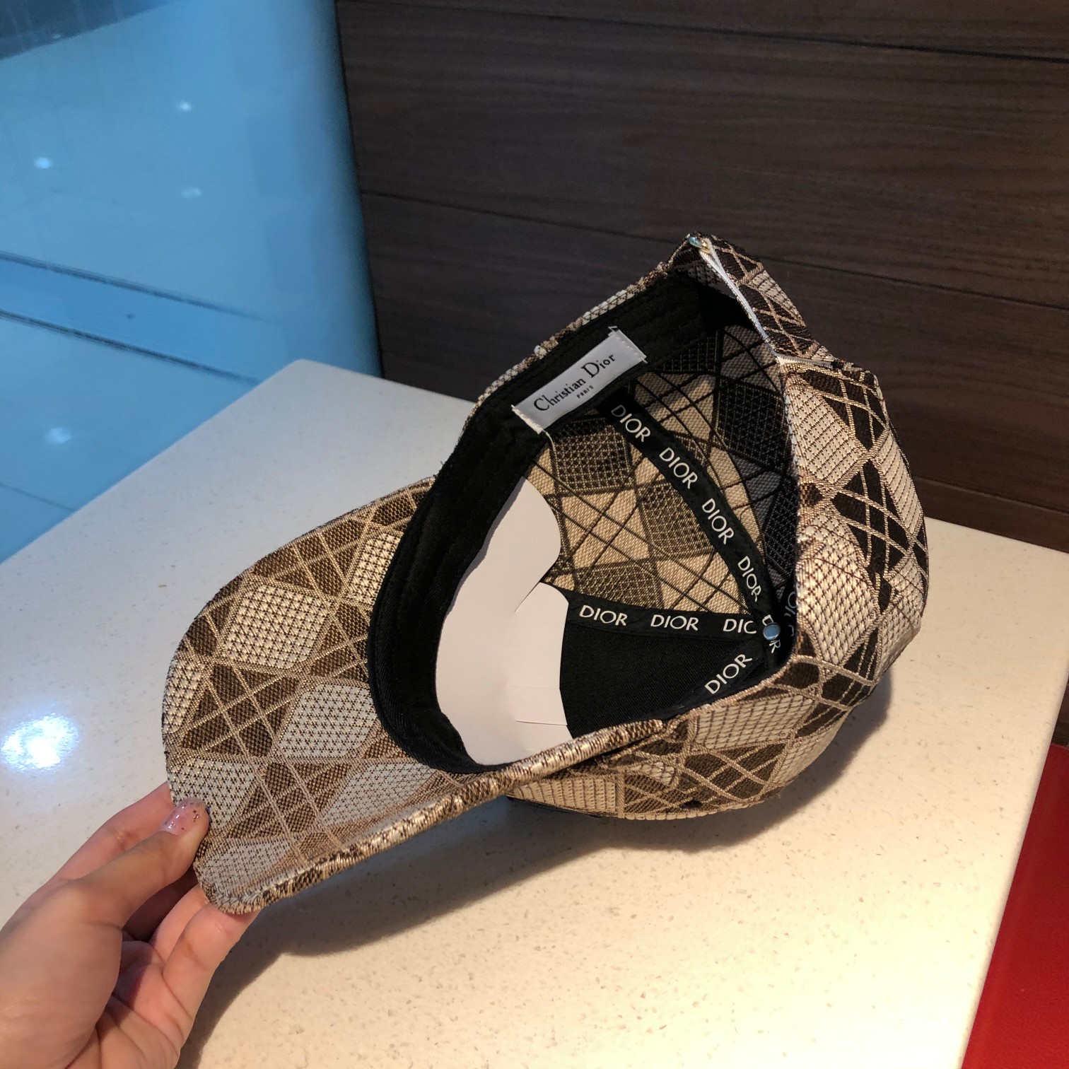 Top Hat