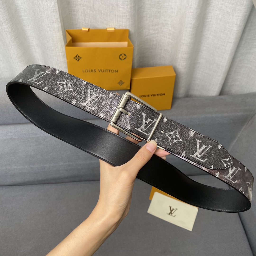L*ouis V*uitton Belts Top Version