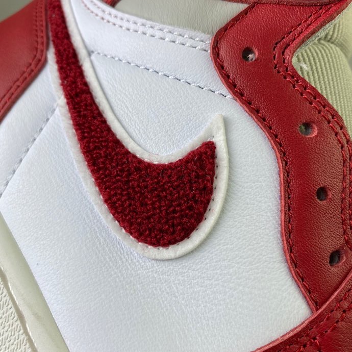 Air Jordan 1 High OG WMNS “Newstalgia” DJ4891-061