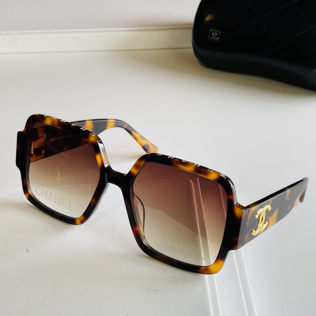 C*hanel Glasses Top