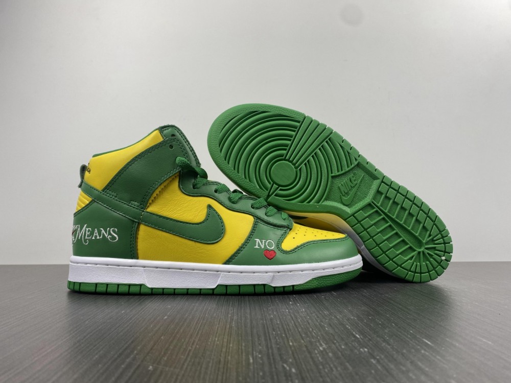 from Supreme x Nike SB Dunk High DN3741-700