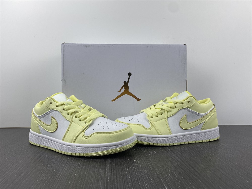 Air Jordan 1 Low