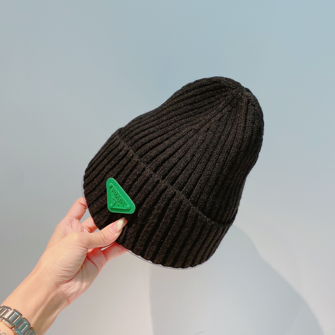 Top Hats 57cm