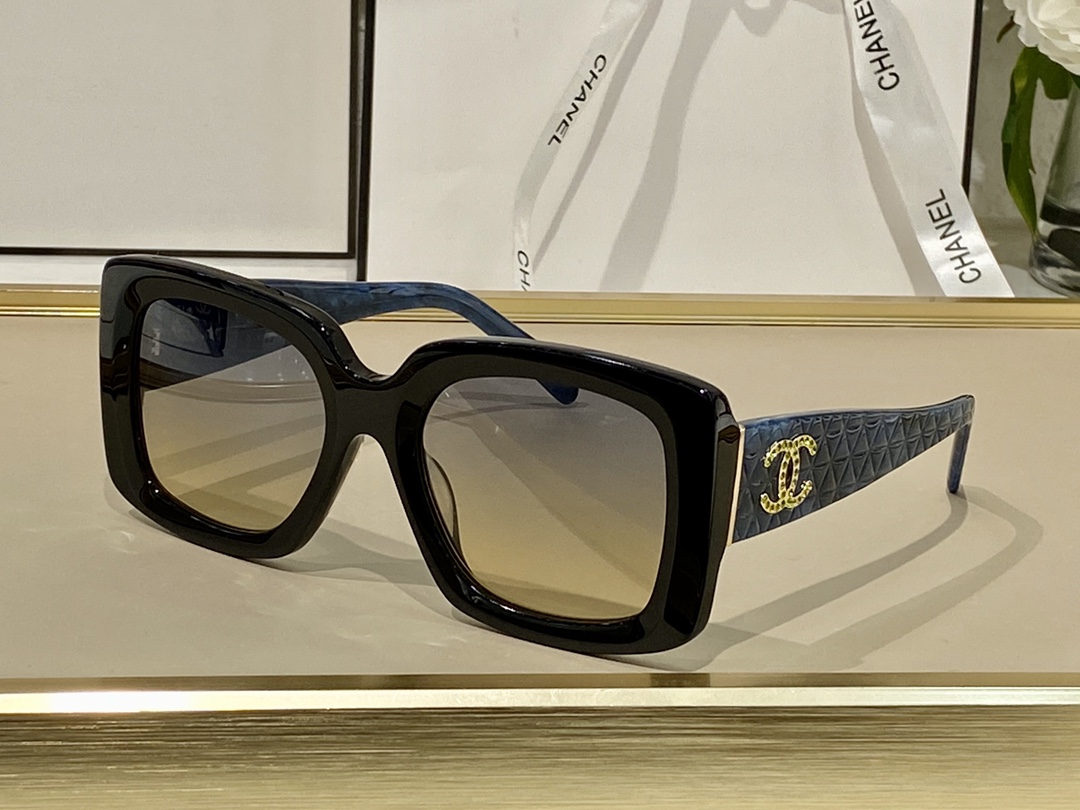 C*hanel Glasses Top