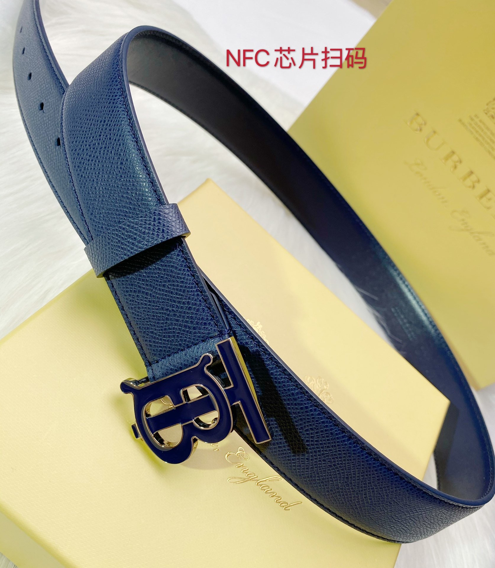 B*rberrry Belts Top Version