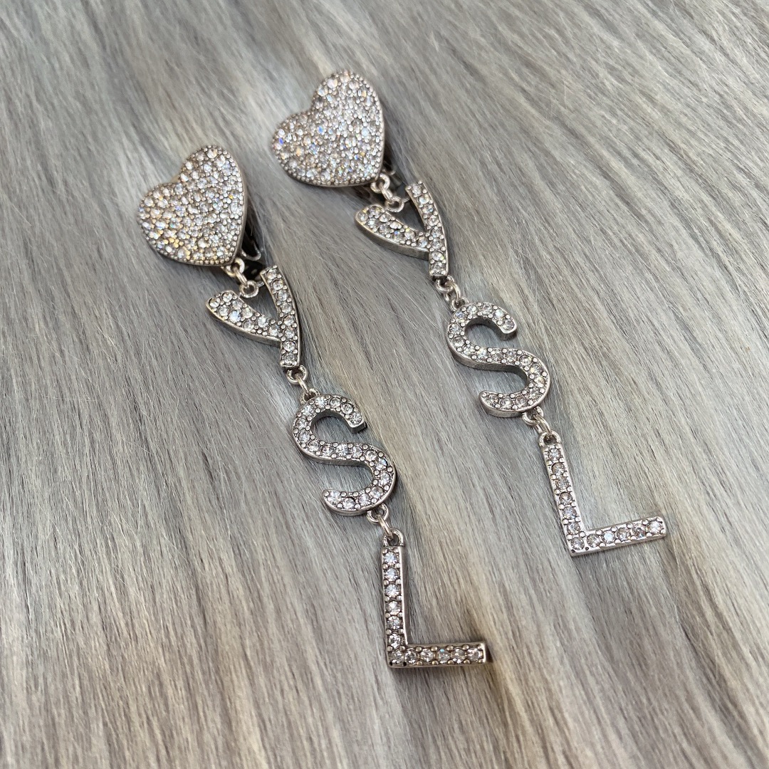 Earrings002