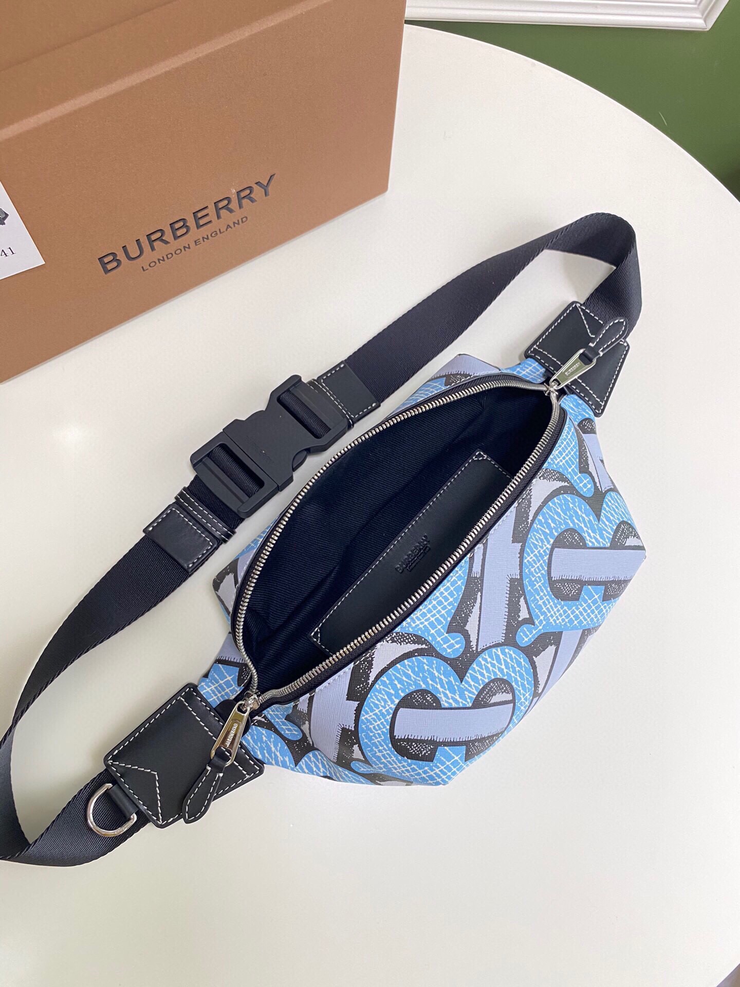 B*urberry Bag Top Quality 31 x 7.5 x 16cm