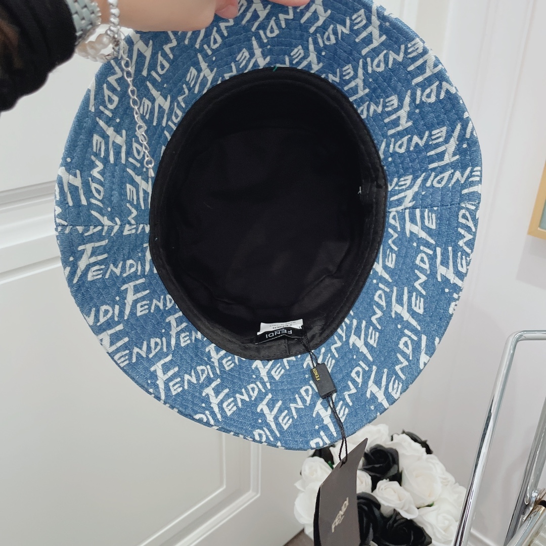 Top Hat