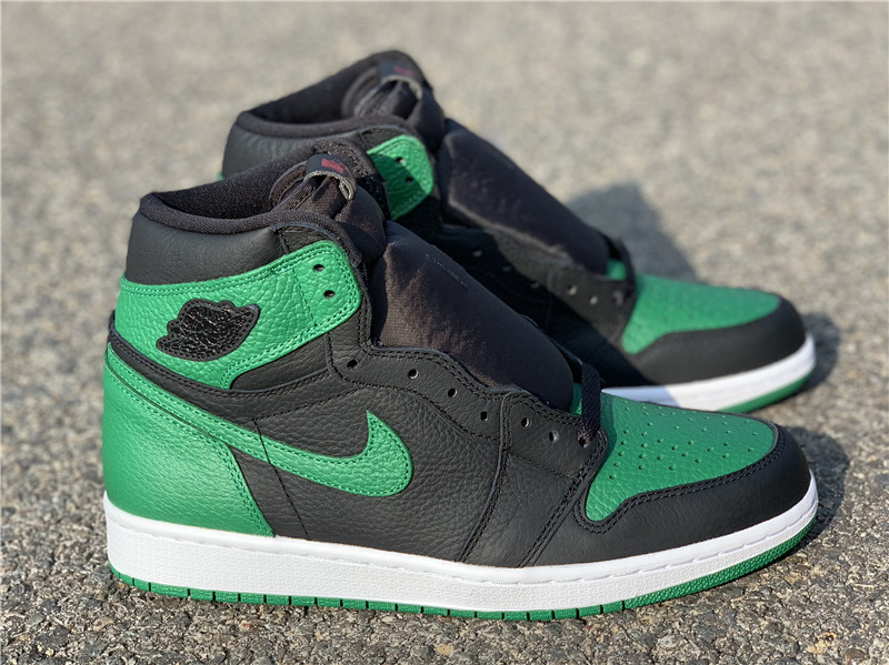 Air Jordan 1 Retro High OG Pine Green 555088-030