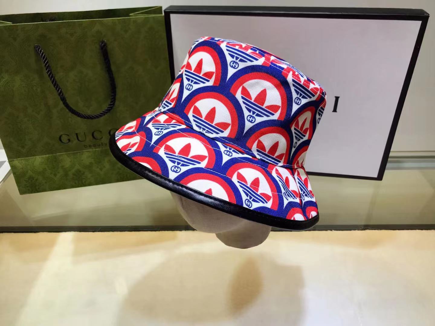 Top Hat