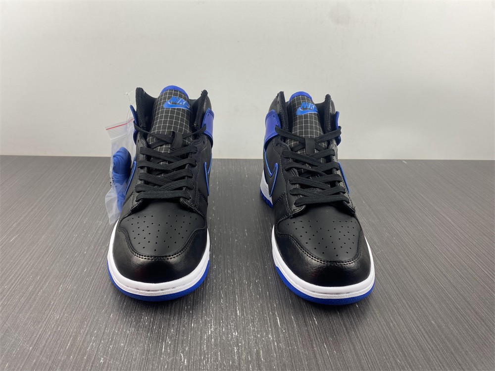 from NIKE DUNK HI RETRO SE DD3359-001