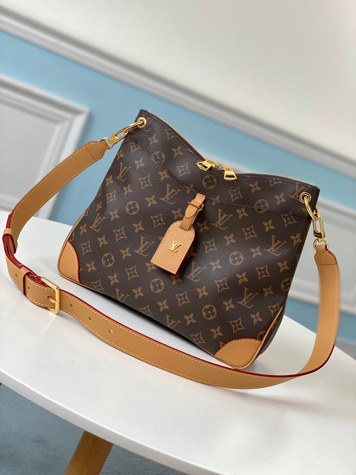L*ouis V*uitton Top Bag 31.0 x 27.0 x 11.0 CM