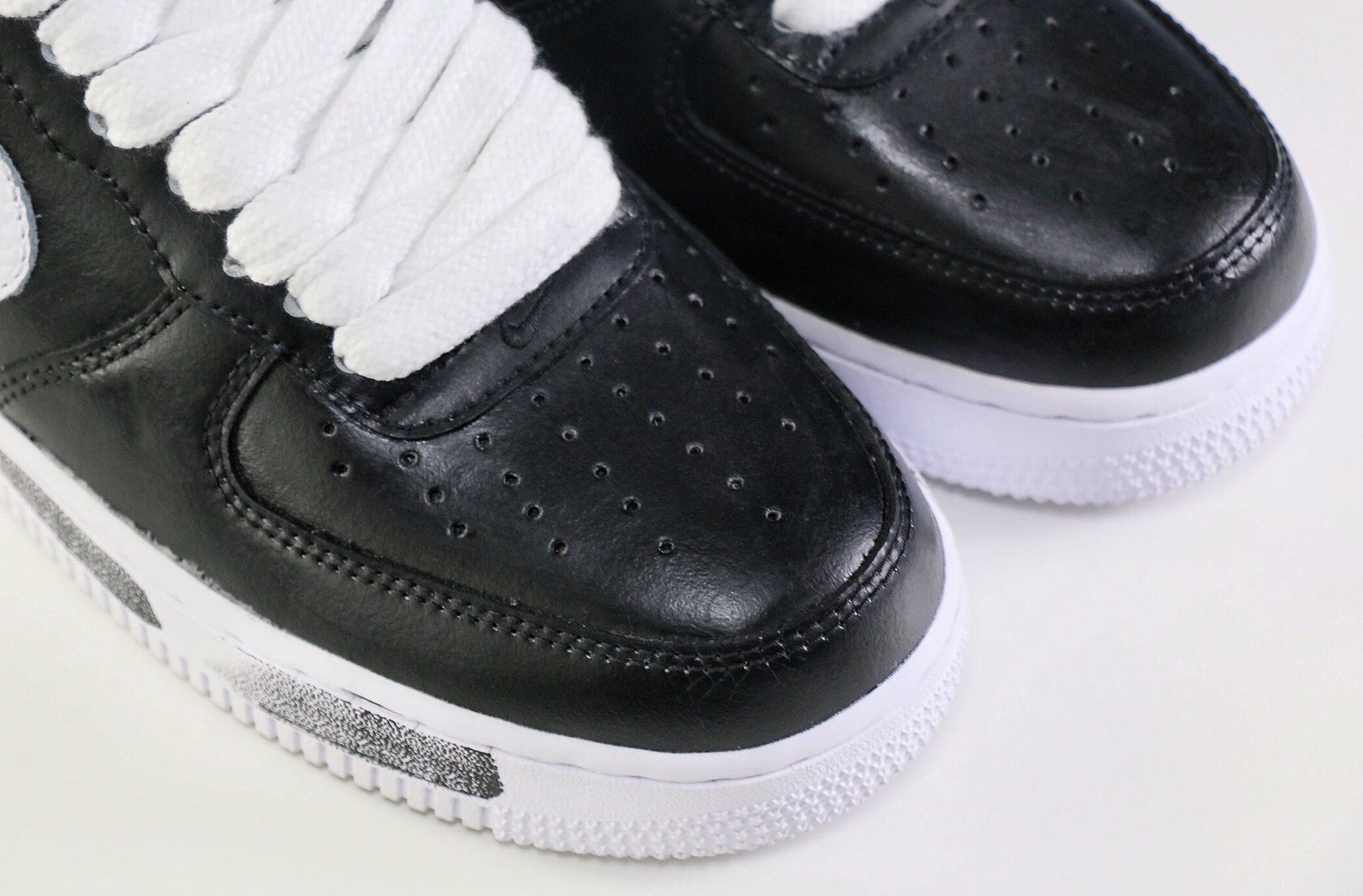 from PEACEMINUSONE Nike Air Force 1