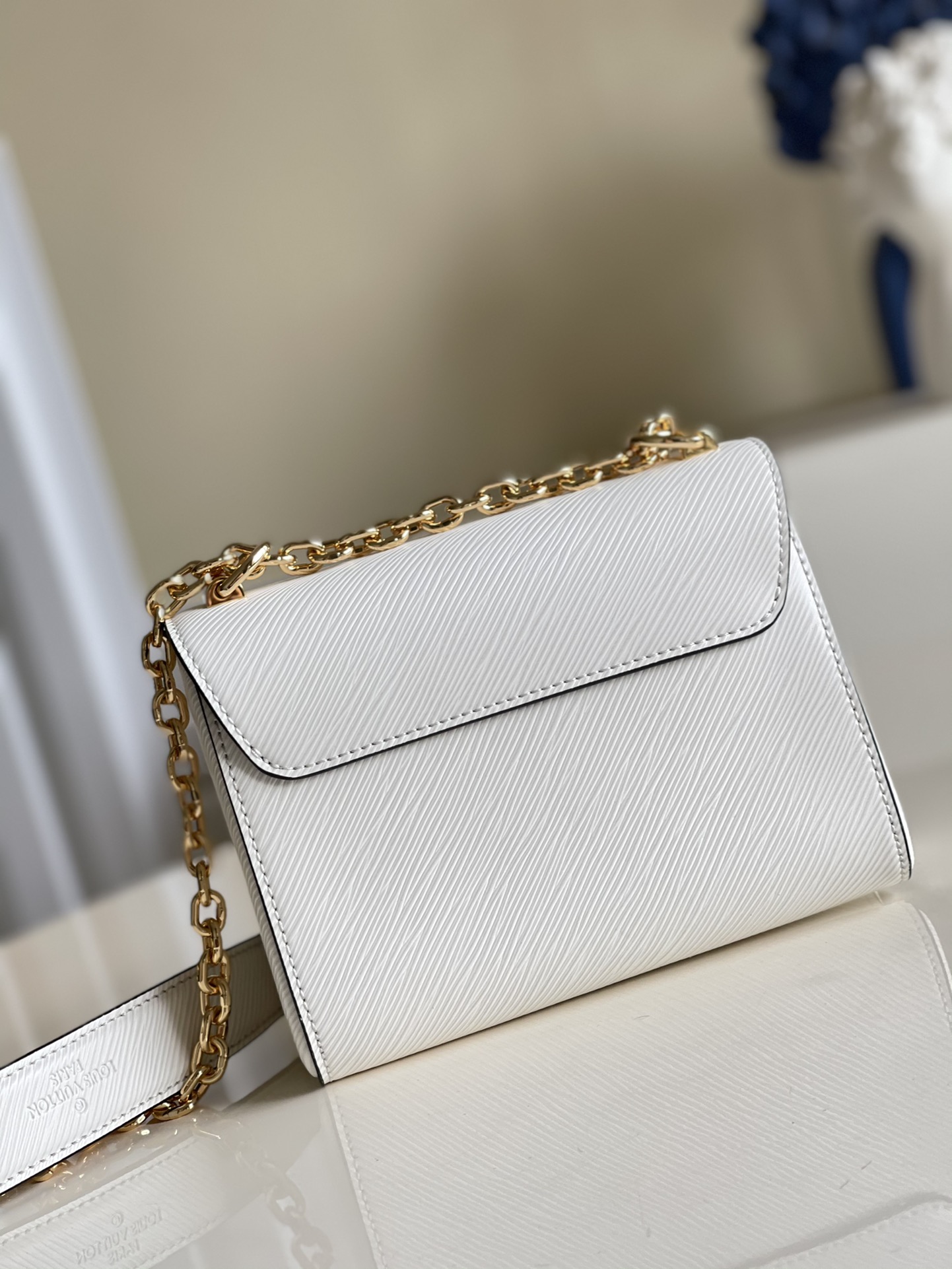 L*ouis V*uitton Bag Top Quality 18*15*9cm