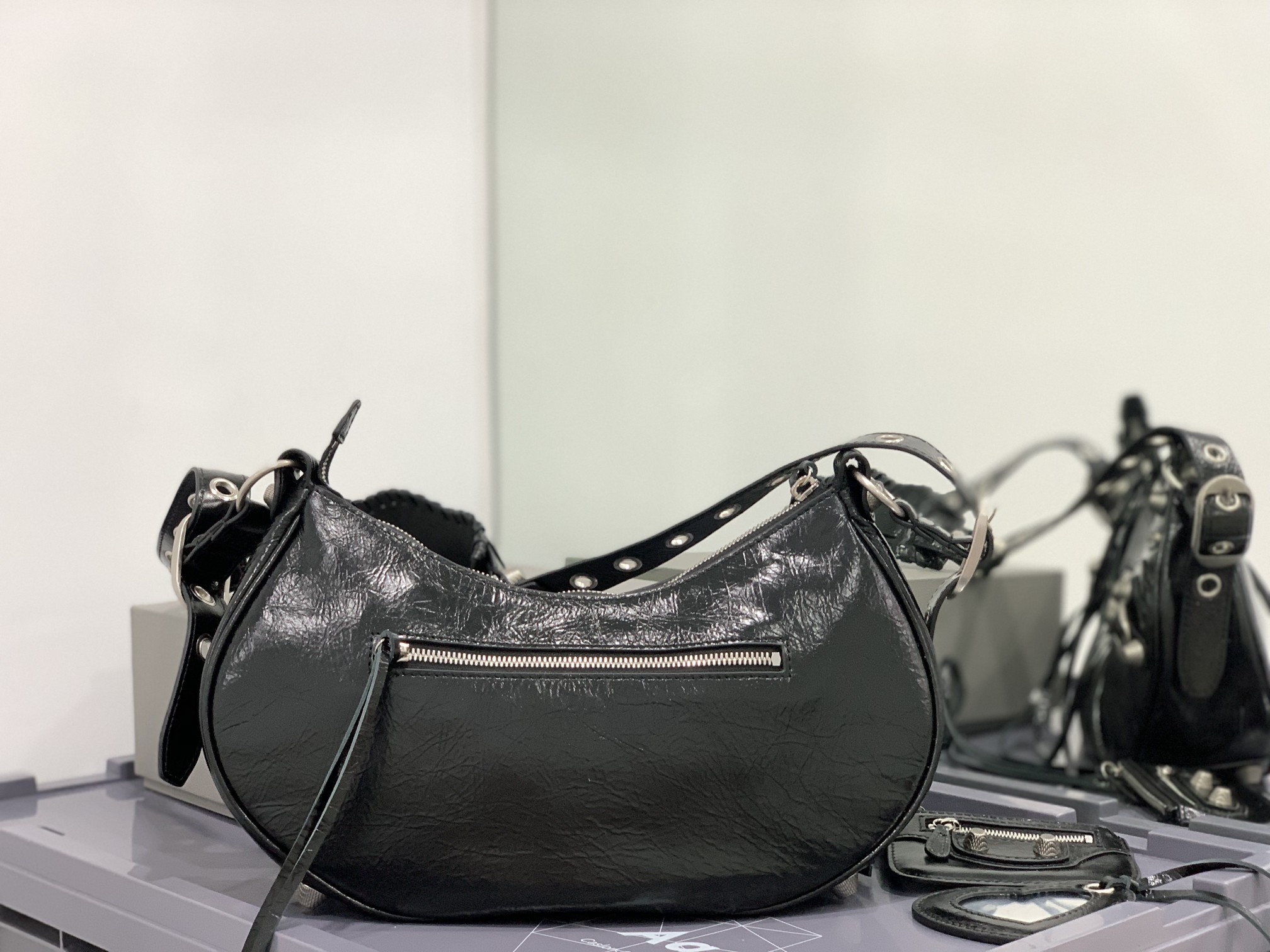 B*alenciaga Bag Top Quality 33x16x8.4cm
