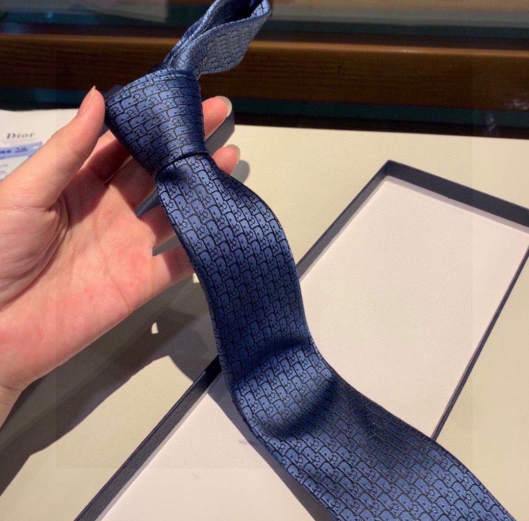 Necktie