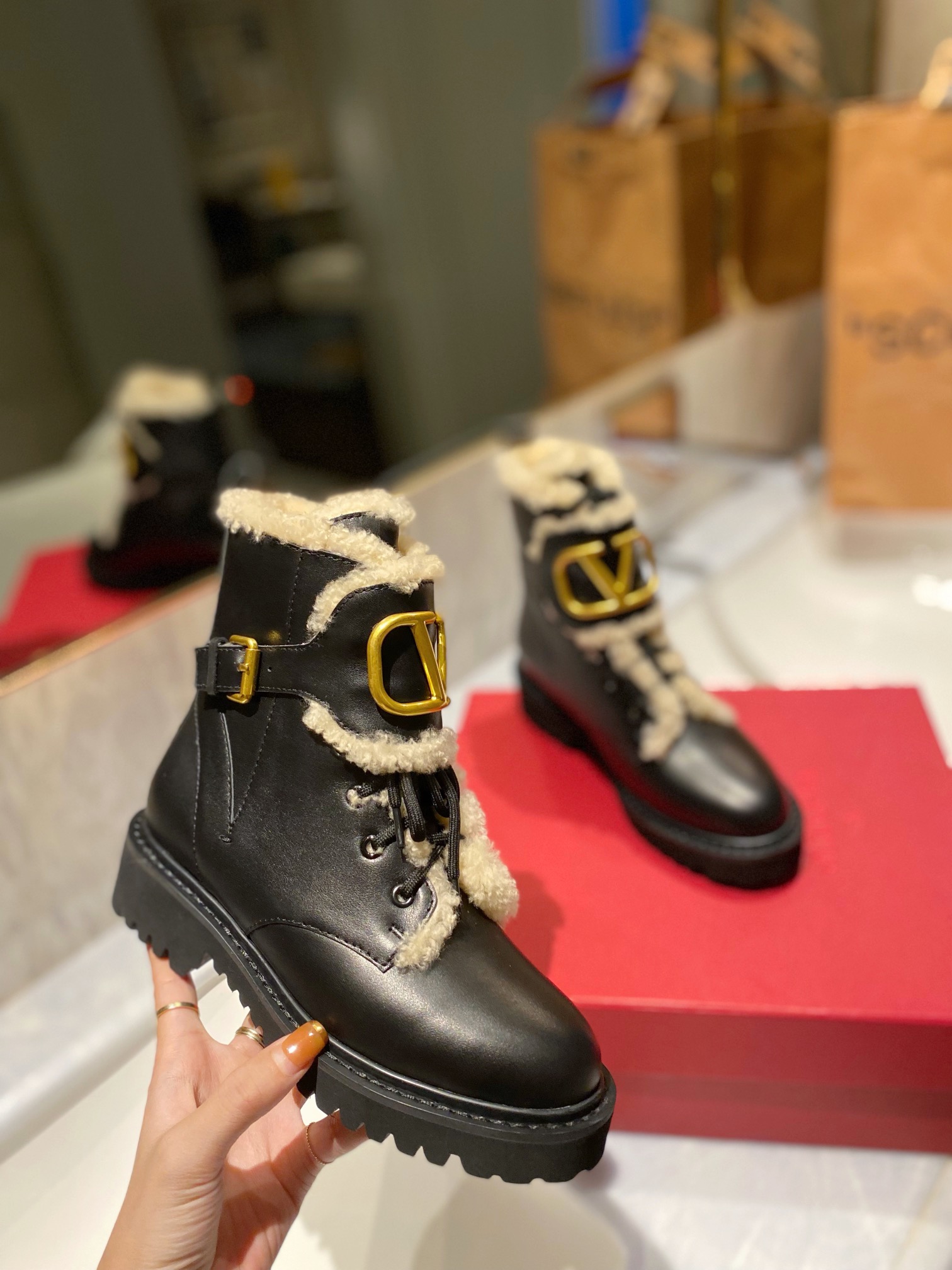 Women π*π΄πΏπΈπππΌππ Top Sneakers