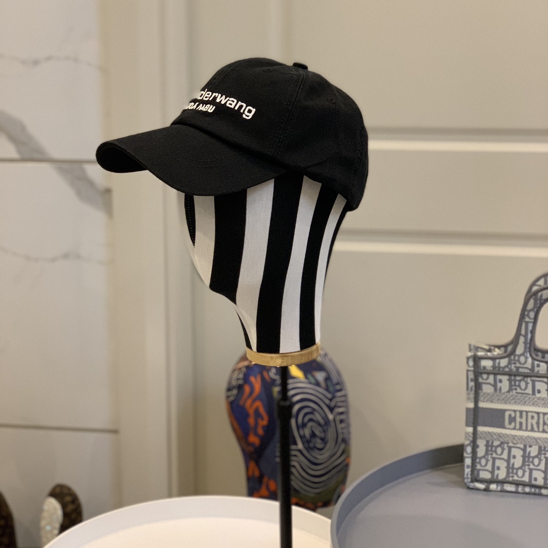Top Hats 56-58cm
