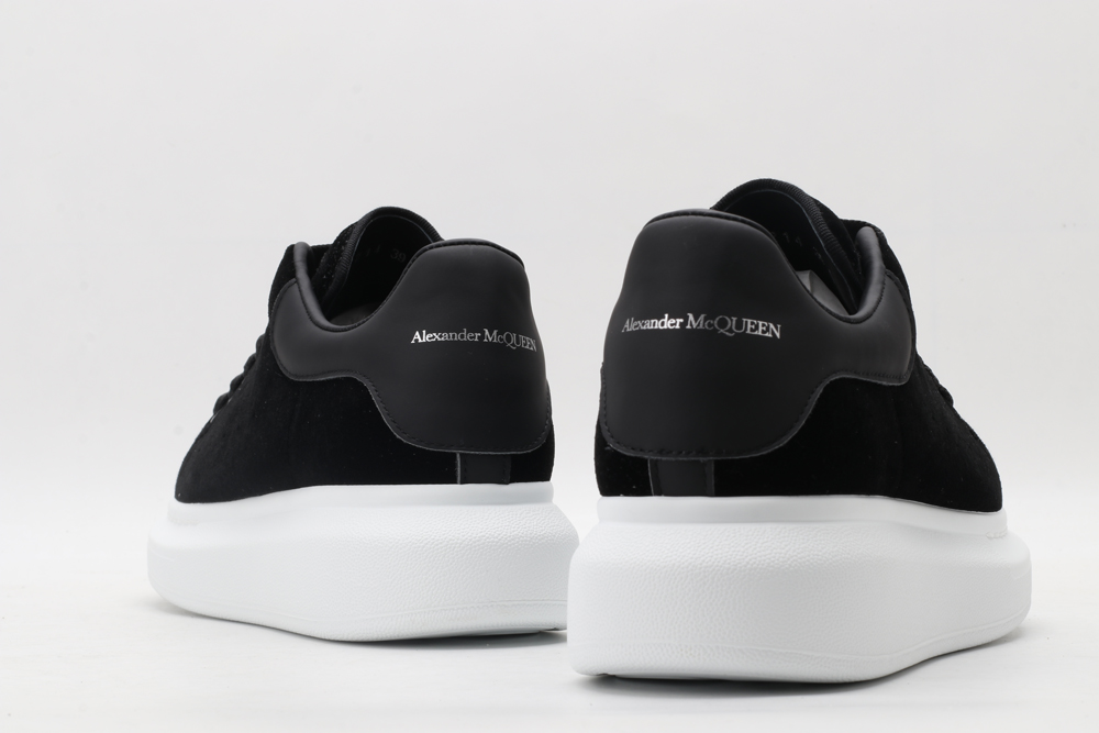 A*exander M*queen Sneaker