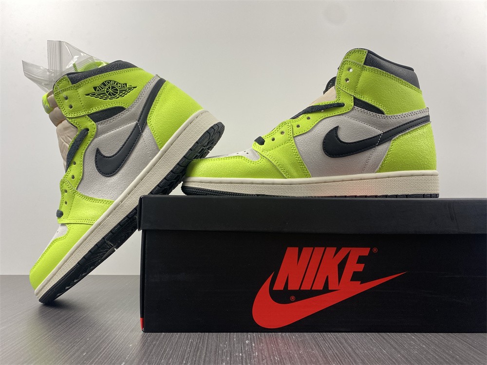 Air Jordan 1 High OG 555088-702
