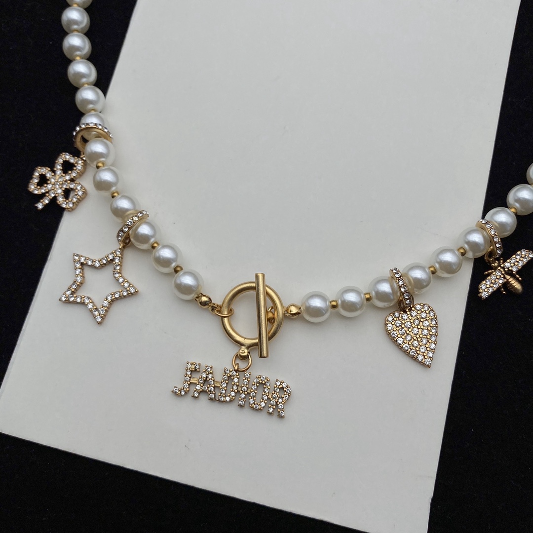 Necklace001