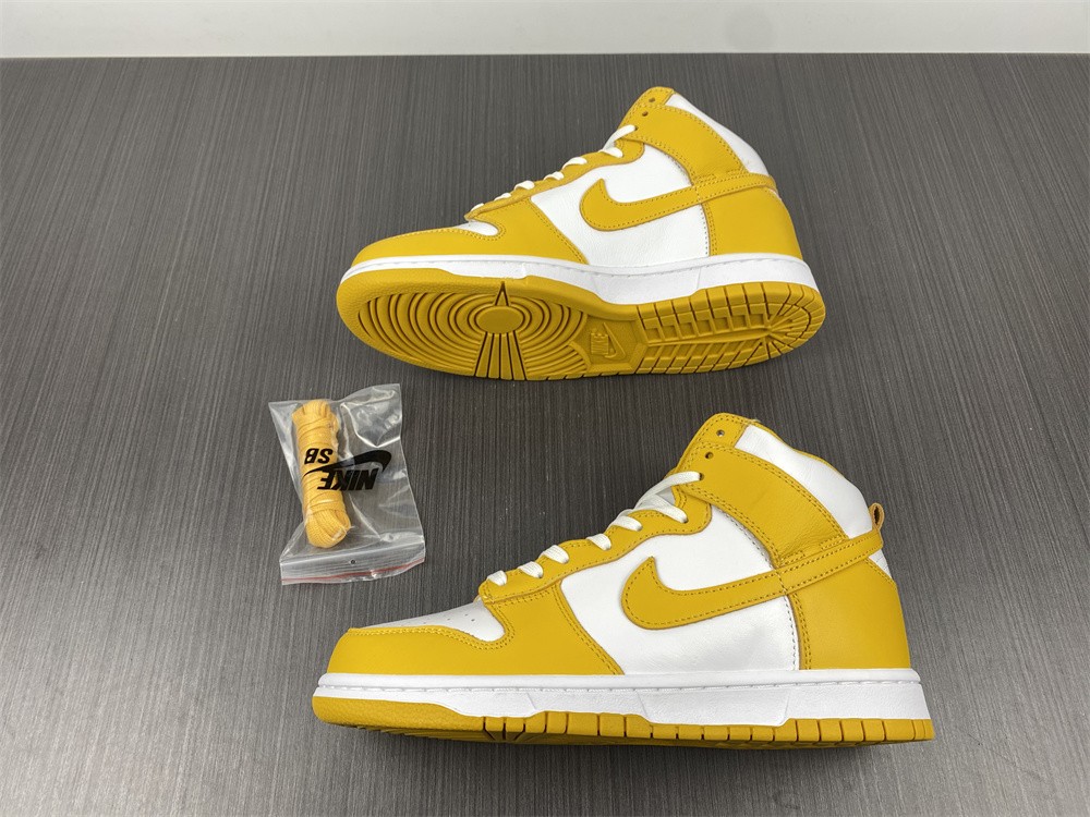 from Nike SB Dunk High Dark Sulfu DD1869-106