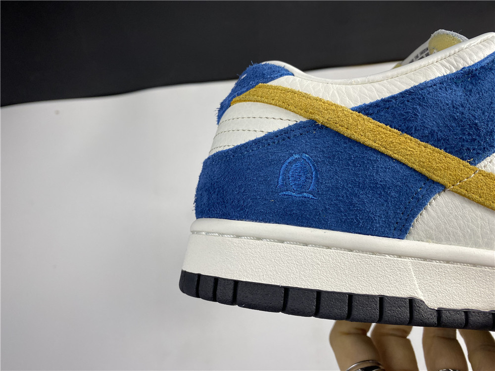 from Kasina x Nike Dunk Low CZ6501-100