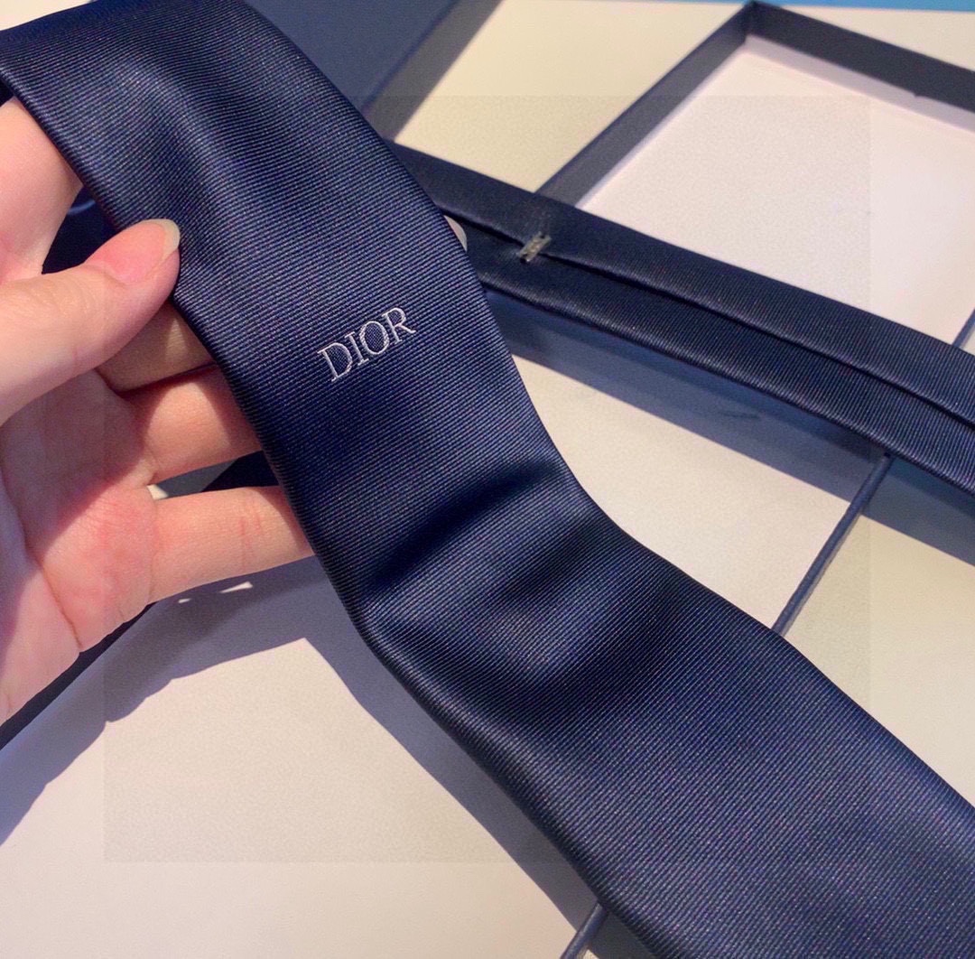Necktie